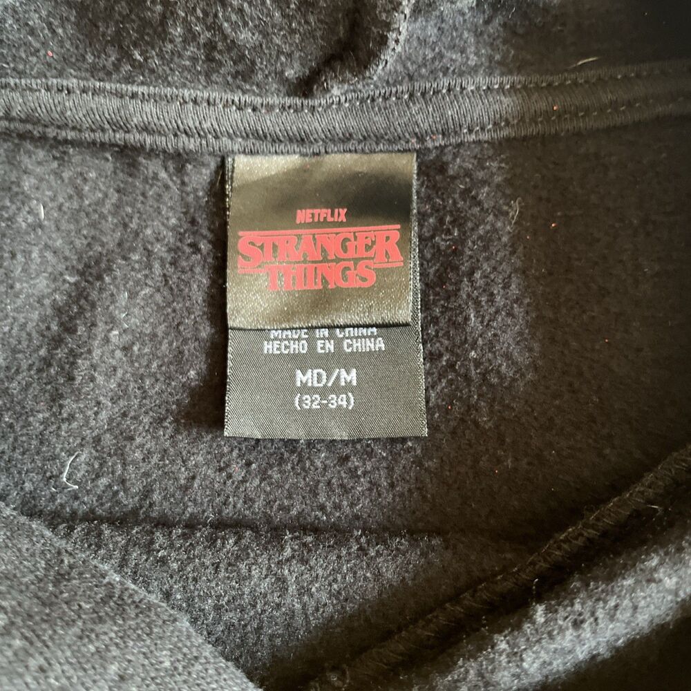 Stranger Things Unisex M Black Hellfire Club D&D Graphic Print Hoodie Pocket LS - Picture 4 of 10